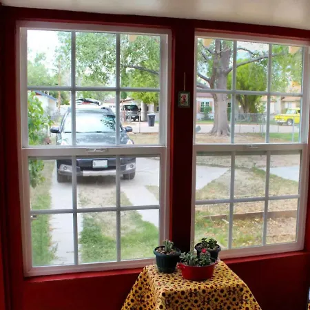 Cozy Muir Cottage - In Town - Pet Friendly Lone Pine Exterior photo